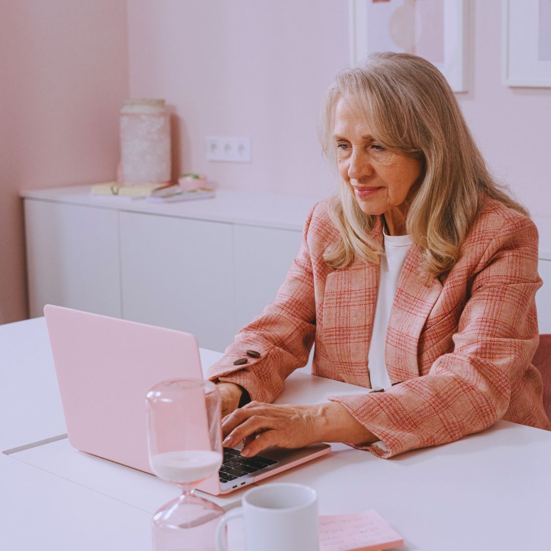 עבודה לגיל השלישי: התמודדות עם פחדים והזדמנות לפתיחת פרק חדש