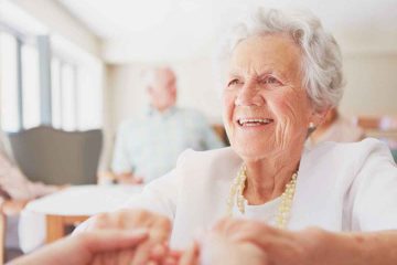 בחירת חברות טיפול בקשישים לשלב טרום סיעוד – מדריך